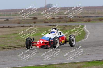 media/Jan-15-2023-CalClub SCCA (Sun) [[40bbac7715]]/Group 5/Qualifying (Sweeper)/